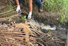 Empreendimento hoteleiro em Ipioca é autuado por lançamento irregular de efluentes no Riacho das Lanchas, em Maceió