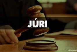﻿Justiça leva a júri acusada de assassinar companheira durante discussão