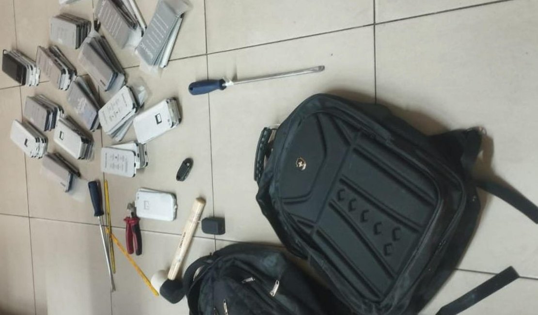 PM prende suspeito de furto qualificado com dezenas de celulares em loja de shopping em Maceió