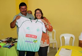 Prefeitura de Arapiraca entrega camisas do 25º Campeonato Amador de Futebol