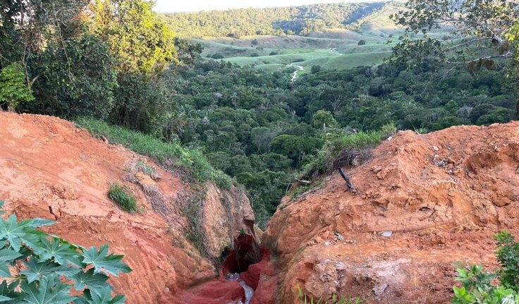 Obra de drenagem da Prefeitura de Rio Largo deixa parte da cidade sem água