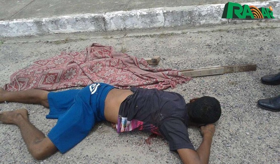 Morador de rua é morto com golpes de arma branca no Sertão alagoano