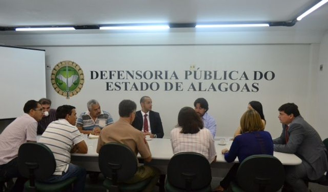 Defensoria Pública realiza reunião para discutir implantação da Casa de Direitos