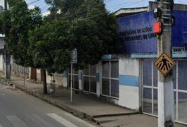 Homem invade UBS do bairro Cacimbas e é detido por segurança enquanto fugia com objetos furtados