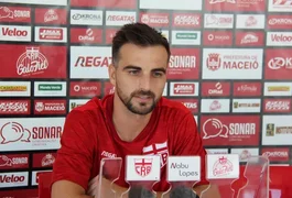 CRB anuncia Rafael Longuine e mais dois reforços para a próxima temporada