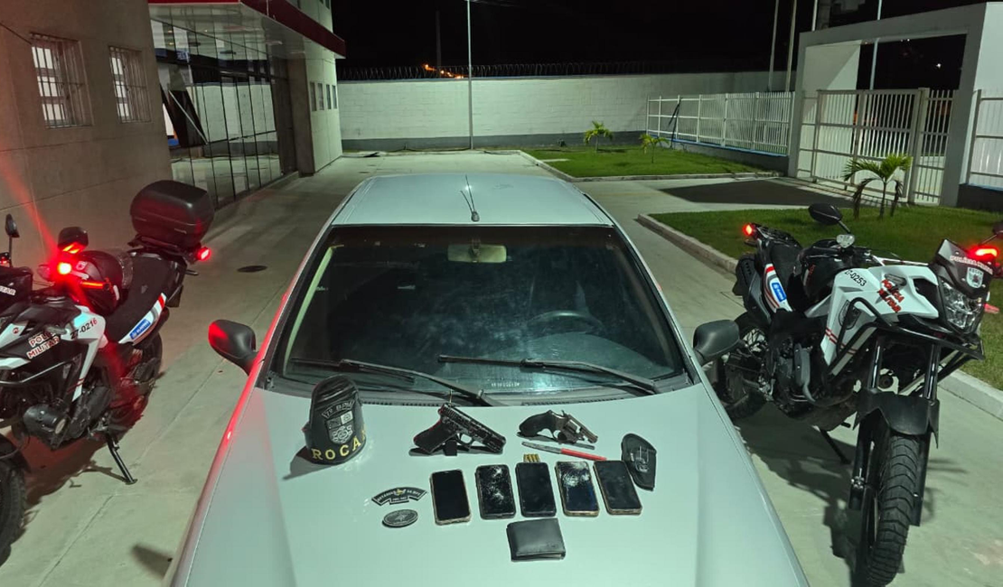 PM apreende arma de fogo em Santana do Ipanema e cumpre mandado de prisão em Penedo