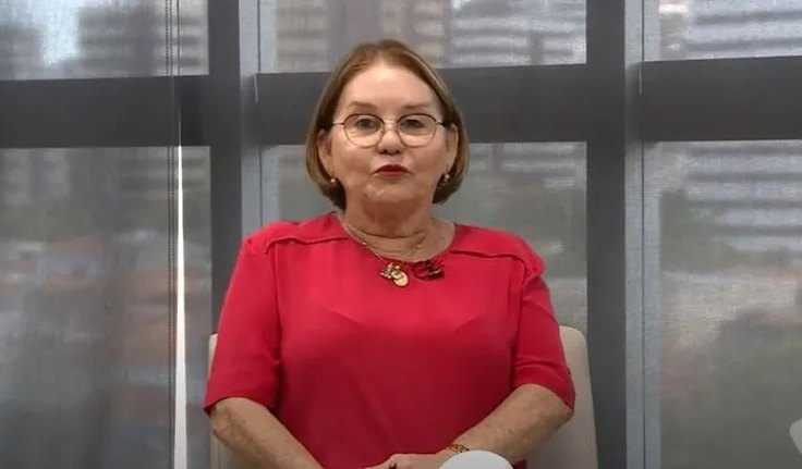 Lucila Toledo assina contrato da banca examinadora para realização do Concurso da Prefeitura de Cajueiro