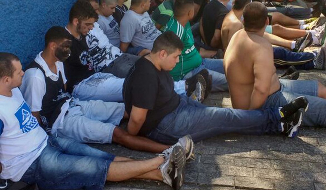 Briga entre torcedores de Palmeiras e Corinthians deixa um morto em São Paulo