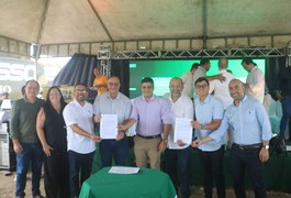 Vídeo: Programa “Da Terra à Mesa” é lançado em Olivença e vai beneficiar 300 famílias com produção e garantia de comercialização de ovos