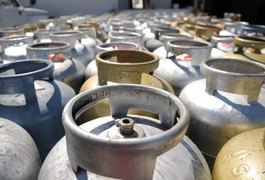 Petrobras reduz preço do gás de cozinha em 4,5%