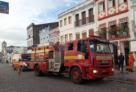 Corpo de Bombeiros é acionado para apagar incêndio em pousada de Penedo