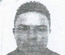 Polícia procura homem suspeito de estuprar filha e infectá-la com o vírus HIV, em AL