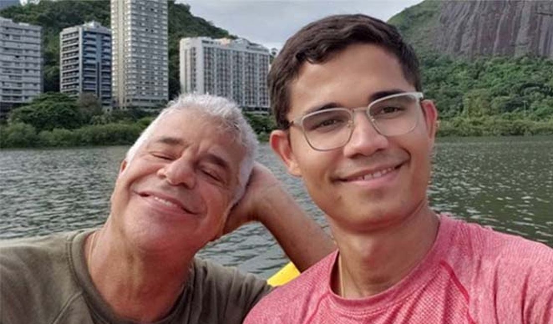 Último romântico! Lulu Santos mostra Dia dos Namorados com o marido