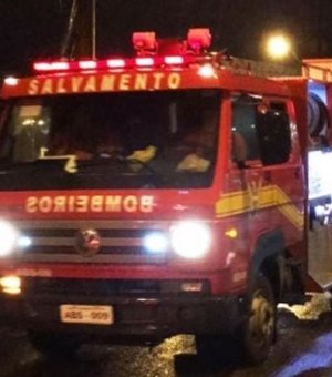 Duas pessoas morrem em colisão entre carro e moto em Rio Largo