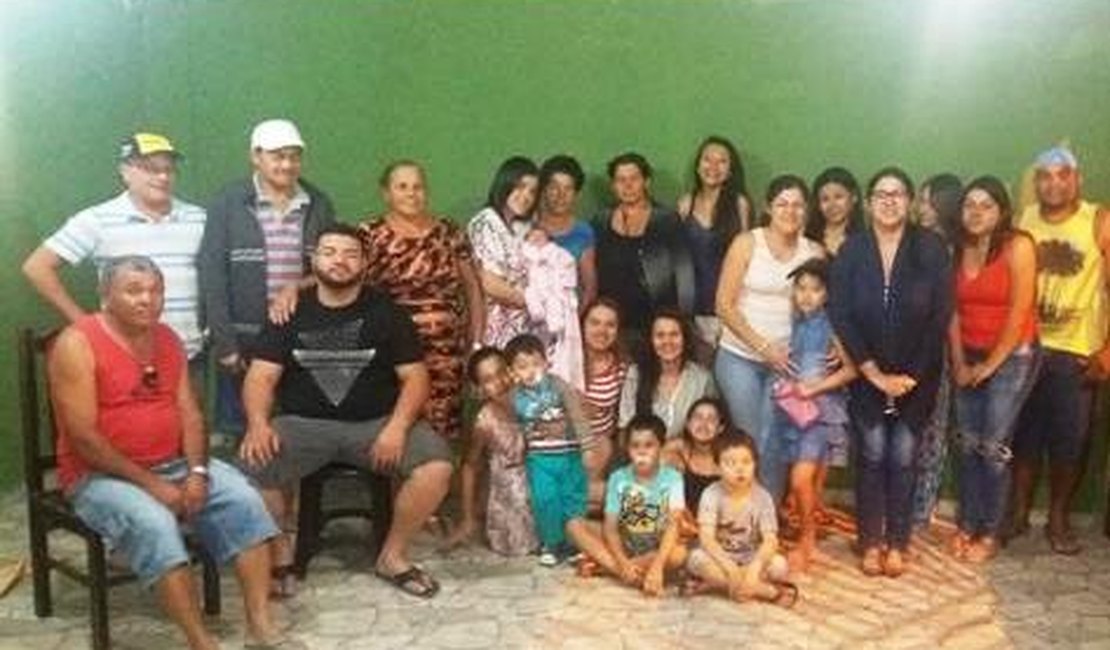 Após 59 anos sem notícias, Seu Pedro consegue entrar em contato com familiares no Sítio Bom Jardim, em Arapiraca