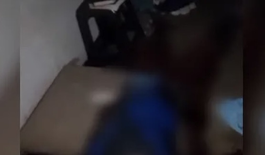 Jovem é encontrado em estado de decomposição dentro de residência no Litoral Norte de Alagoas