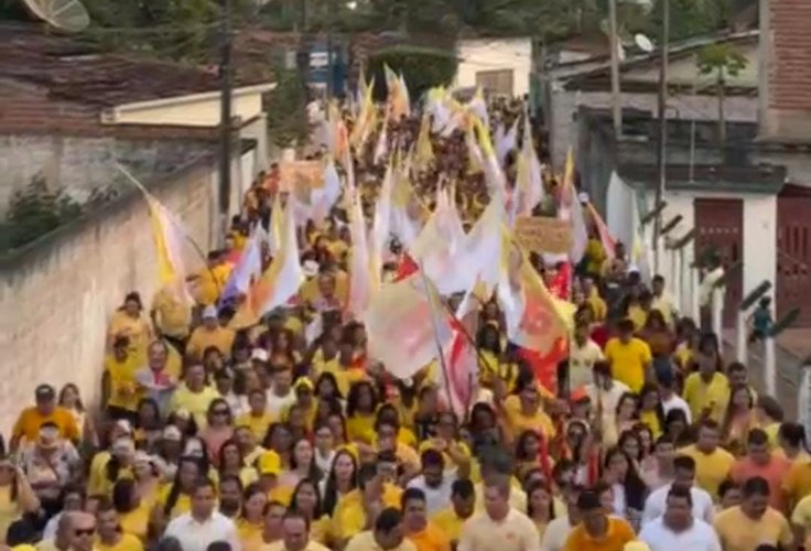 Caminhada histórica em Junqueiro consagra a campanha de Leandro Silva