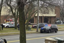 Atirador abre fogo em escola no Wisconsin, nos EUA, mata 2 e deixa vários feridos
