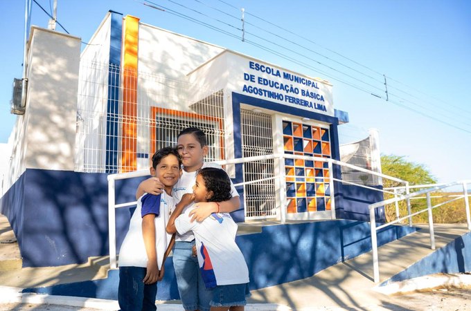 Prefeitura de Traipu inaugura calçamento de ruas e escola no Povoado Cazuqui