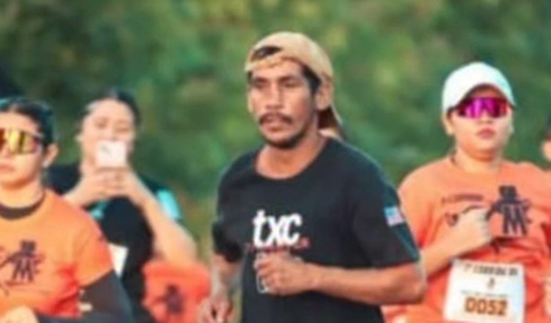 Corredor de chinelo e embriagado rouba a cena em prova de rua no Pará