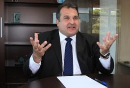 Rombo na Previdência de AL deve chegar a R$ 1 bilhão até o final de 2017