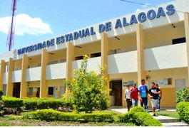 Universitários organizam aulão na Uneal para interessados no concurso da PM