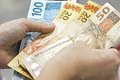 Veja quais benefícios serão reajustados com o salário mínimo de R$ 1.741 em 2027