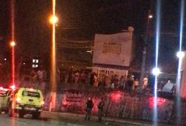 Criminosos matam homem com nove tiros, em Maceió