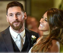 VÍDEO. Antonela Roccuzzo confunde Messi com outro jogador em campo e diverte web