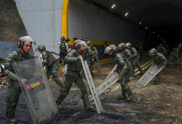 Atos na Venezuela têm 749 presos, sete mortos e 48 policiais feridos