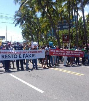 Vídeo. Apoiadores de Luciano Barbosa fecham Avenida durante protesto em Maceió
