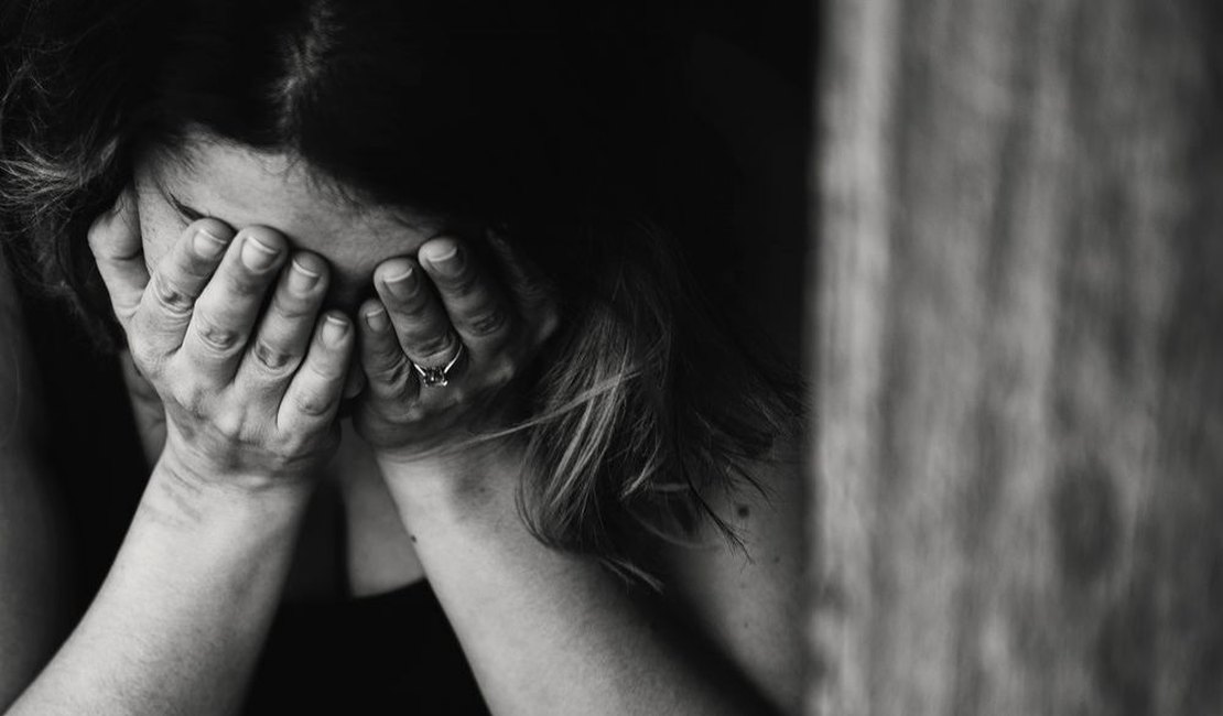Adolescente de 16 anos é estuprada no caminho da escola na zona rural