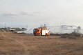 Corpo de Bombeiros é acionado para controlar incêndio em vegetação em Arapiraca