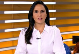 Record demite por e-mail a apresentadora Carla Cecato após 16 anos
