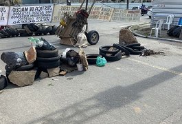 Moradores de áreas atingidas pelo afundamento do solo em Maceió pedem realocação e indenização em protesto