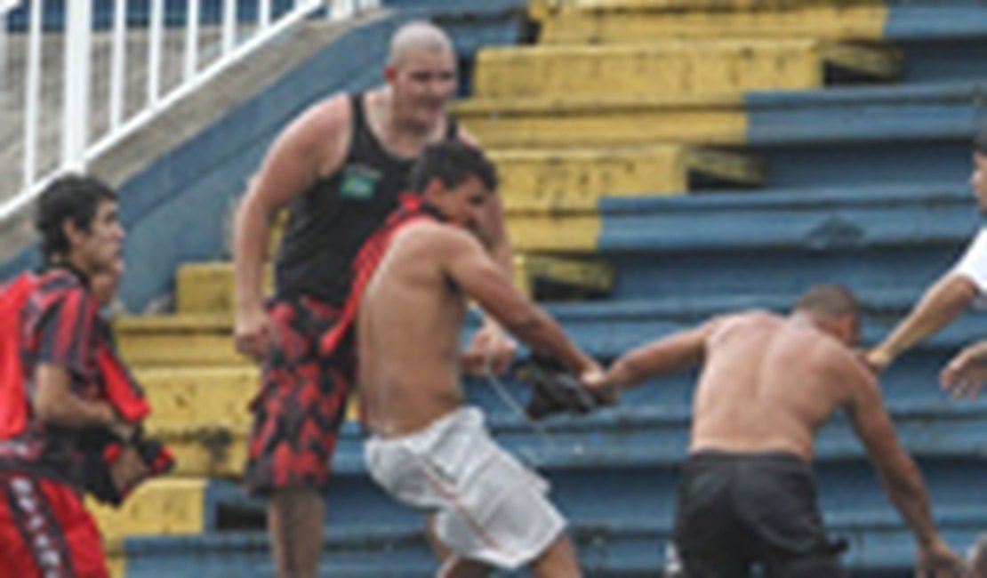 MP critica PM em estádio: 'Policial não é biombo'