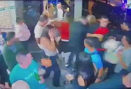 Vídeo mostra homem barrado em casa de shows matando segurança com vários disparos em São Paulo