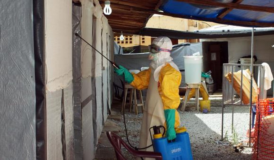 Japão autoriza uso de medicamentos experimentais contra o ebola