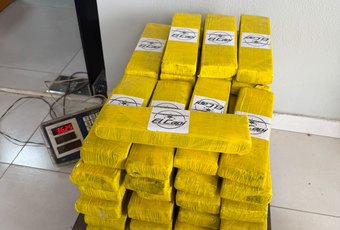 Operação integrada apreende 60 kg de drogas e mil cigarros eletrônicos em Arapiraca
