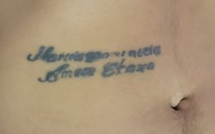 Tatuagem no corpo da vítima