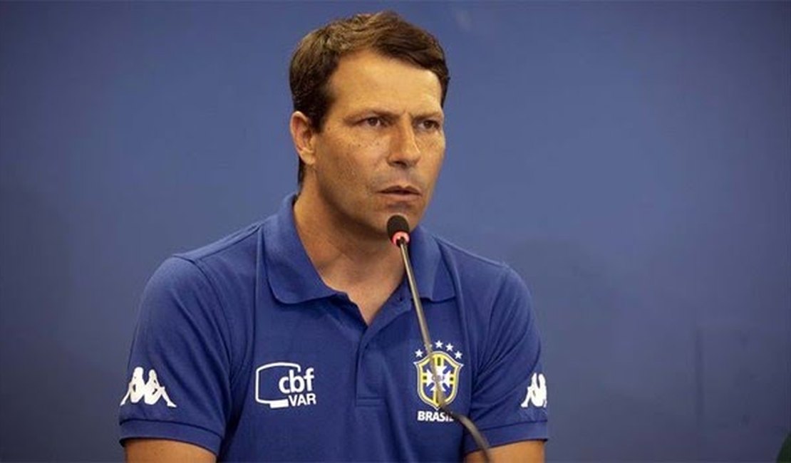 Leonardo Gaciba é demitido do comando da Comissão de Arbitragem da CBF