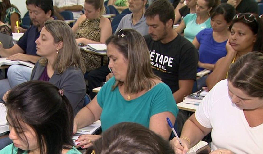 Concursos: 7 órgãos abrem inscrições para 1.182 vagas na segunda-feira