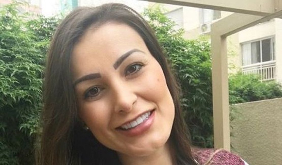 Andressa Urach sobre vaidade: 'Estou aceitando os meus pés de galinha'