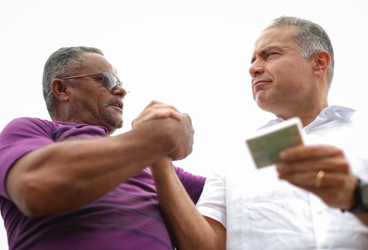 Aos 53 anos, sertanejo tira 1ª habilitação e agradece a Renan Filho