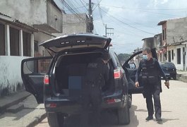 Ação policial resgata adolescente e prende homem por estupro de vulnerável, em AL