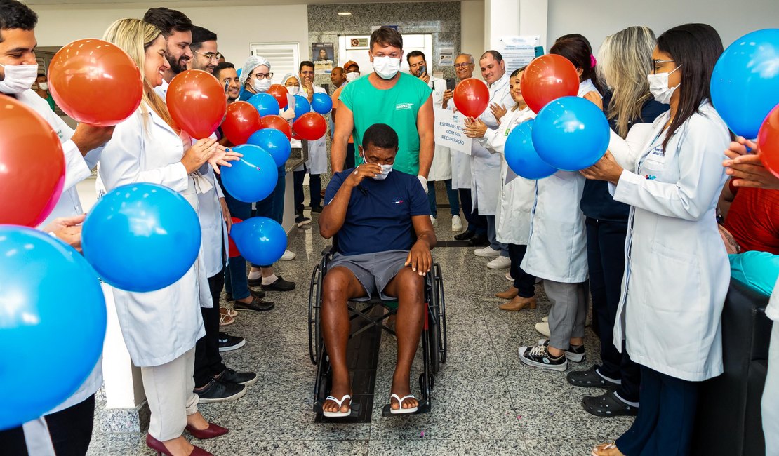 Recebe alta 1° paciente submetido a transplante renal no Hospital do Coração Alagoano