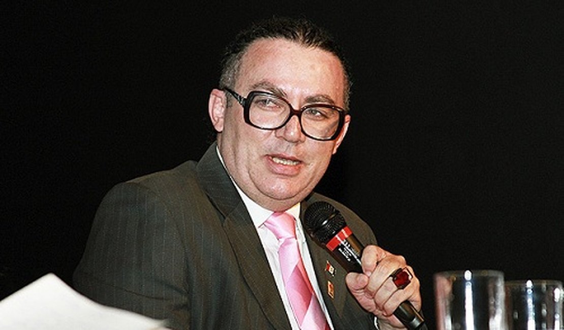 Suposta fala de reitor em áudio insulta mulheres da Uneal: ’Vou colocar no canto delas’