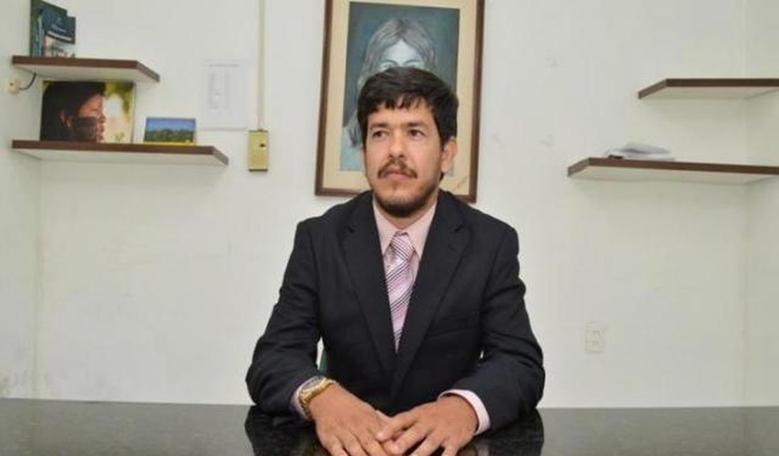 Justiça manda reempossar prefeito, mas presidente da Câmara 'some'