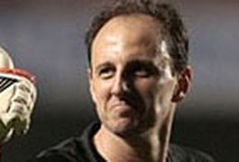 Rogério Ceni continua no São Paulo em 2015