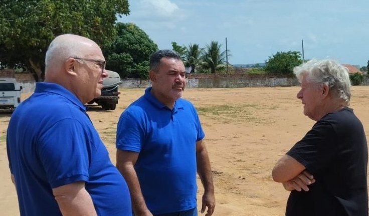 Campo de futebol do Canaã será revitalizado, afirma secretário de Esporte de Arapiraca